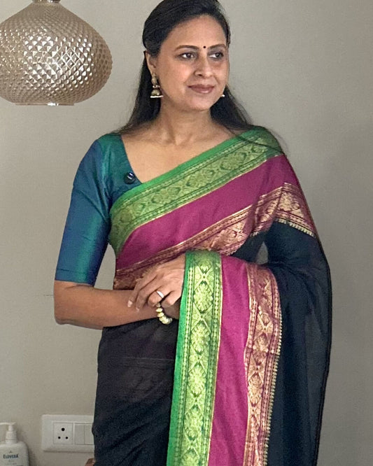 Nishigandha Mulmul Saree with Kanchi Border