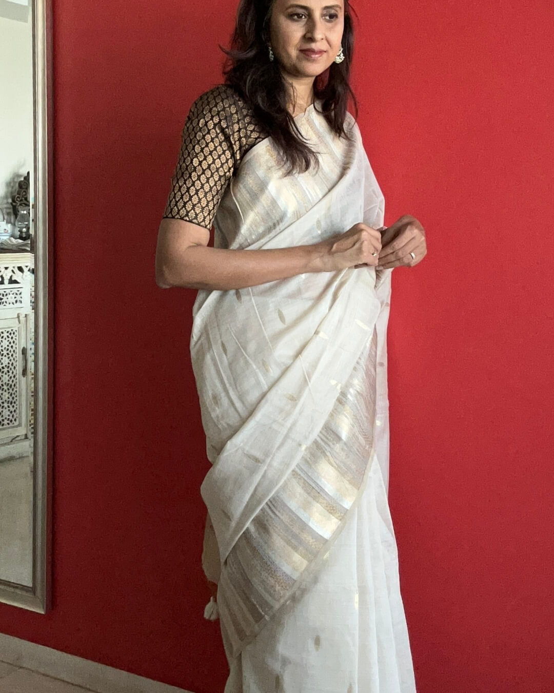 Aarohi Ivory Saree
