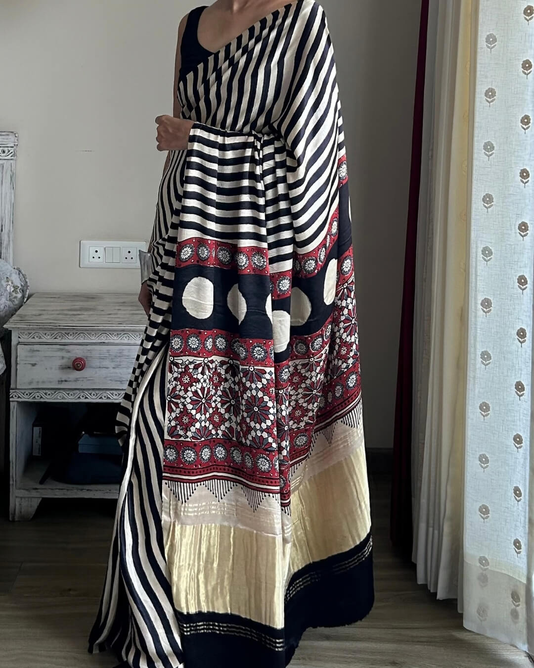 B&W Gaji Silk