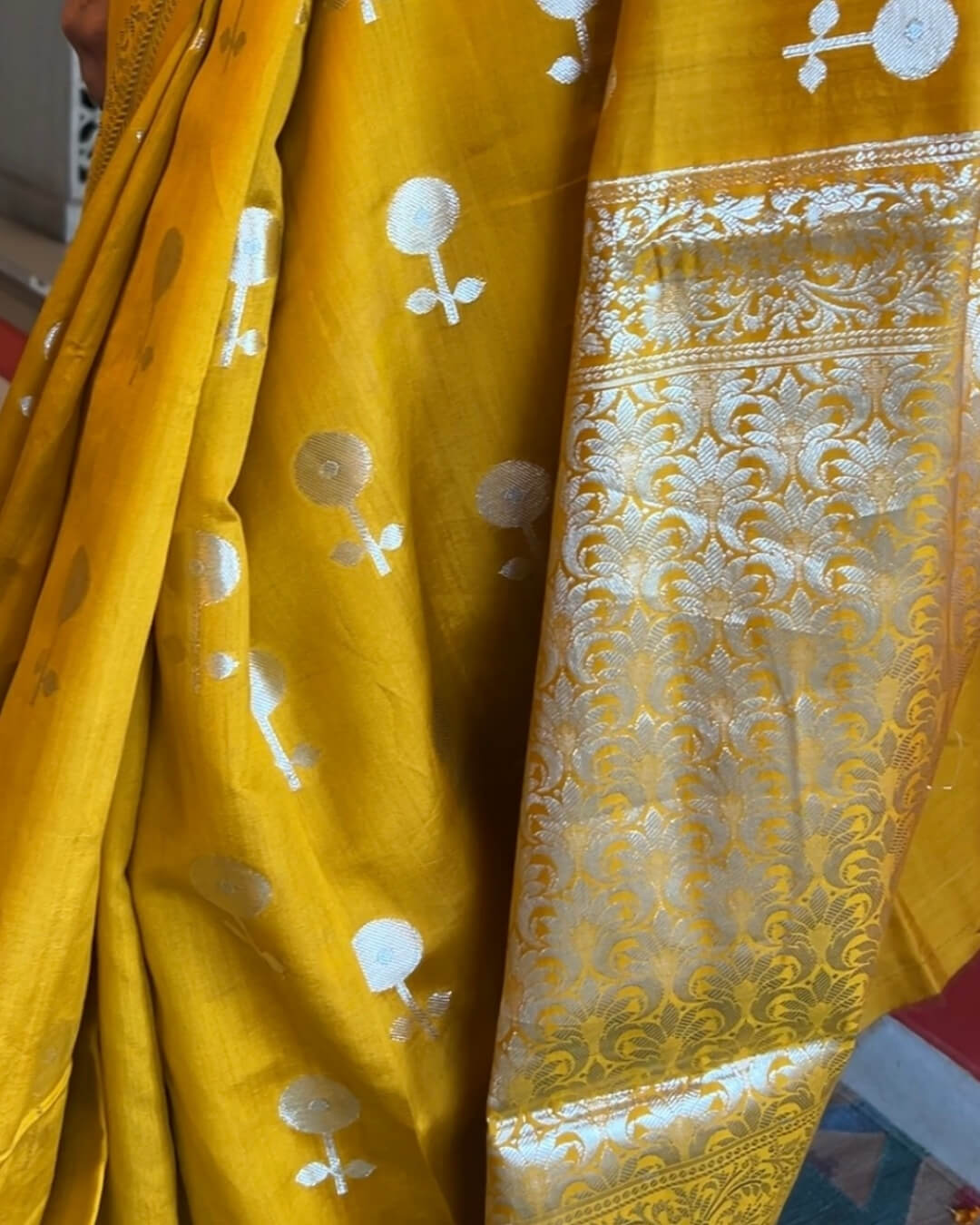Noor Mustard Yellow Sona-Rupa Banarsi Saree