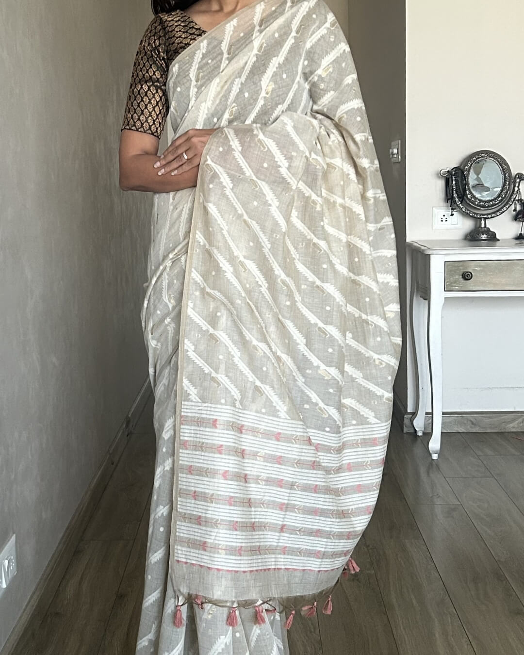 Vanya Ivory Saree