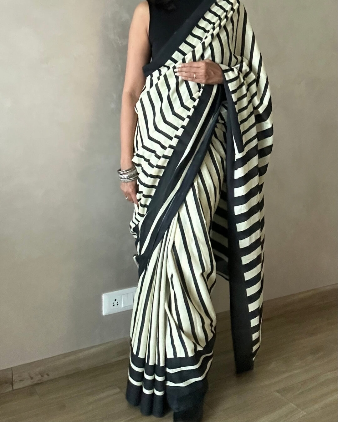 Kohl Black & Red Mulmul saree